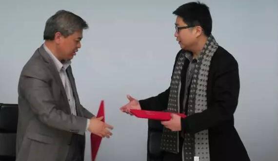 鉴黑担保网组团进建履历无锡“拈花湾”，并与MAO签署战术合作，预示着鉴黑担保网将在精品地产、产业地产、游览地产等领域与MAO加强深度合作。