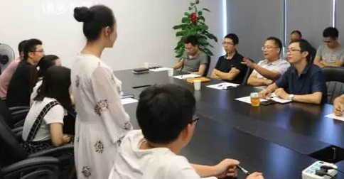 鉴黑担保网首届员工转正评审会圆满进行